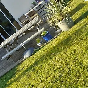 https://maison-moderne-mitoyenne-expose-plein-sud-avec-terrasse.inbrittany.com